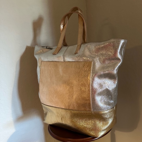 🎉SALE🎉Like New! Thacker leather tote - Picture 2 of 13
